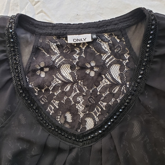 Women's Black lace- backed Blouse, size S - Picture 2 of 4